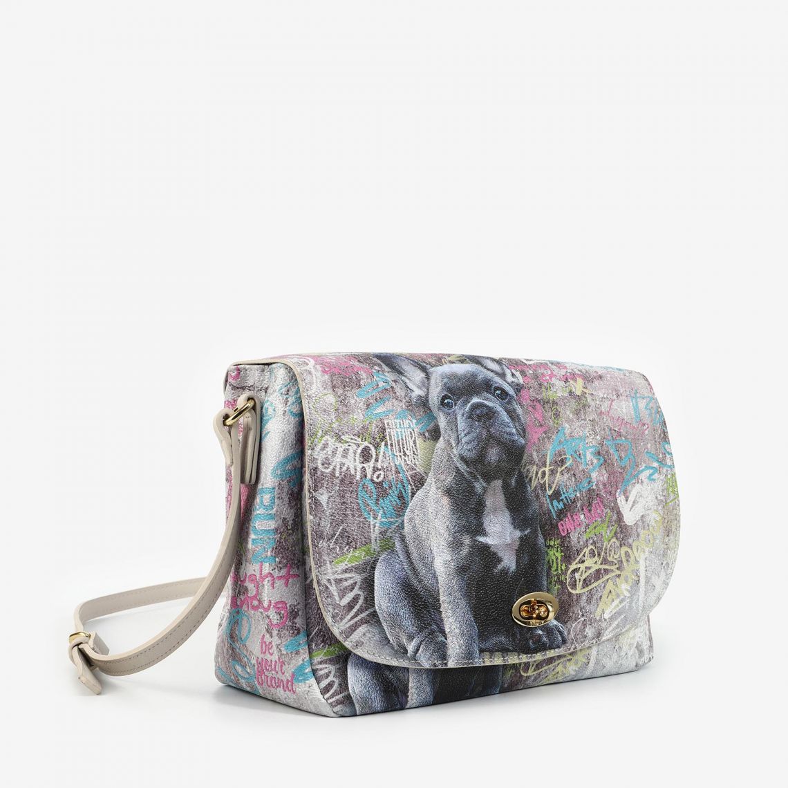BES012S3-PATTINA-DOG-WALL-2.jpg