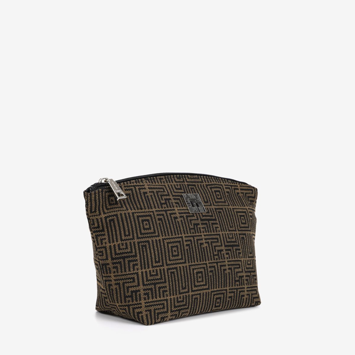 FEE309F4-BEAUTY-BROWN-2